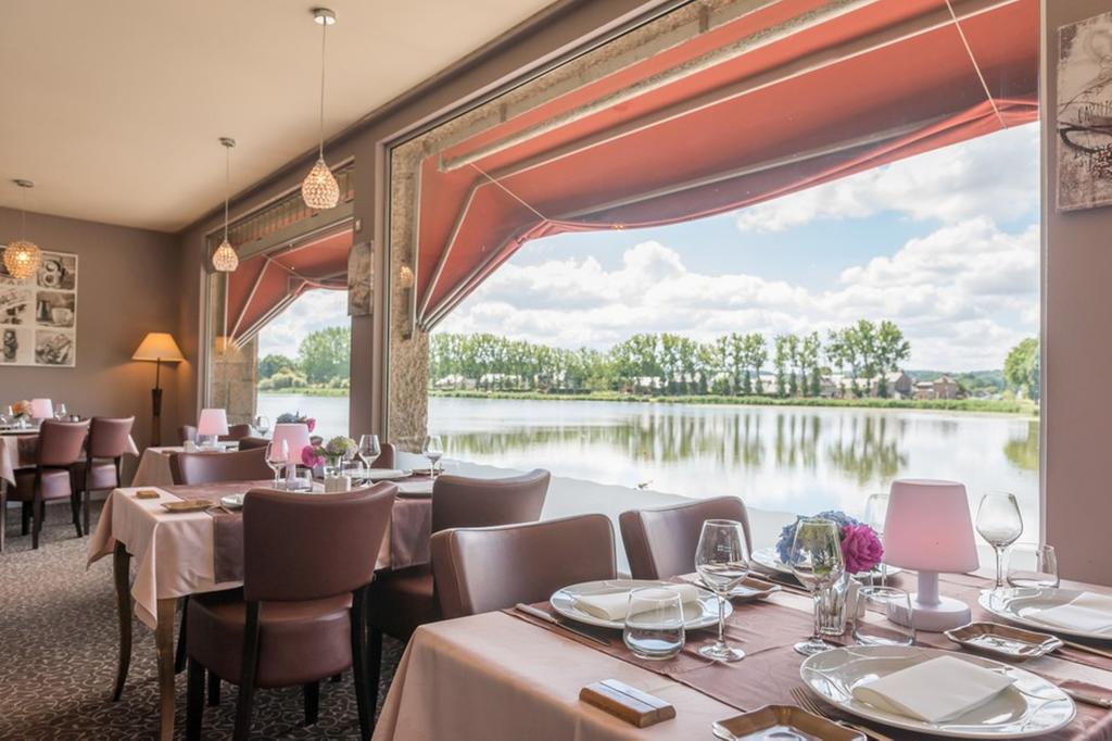 Hôtel Restaurant du Lac Combourg Exterior foto