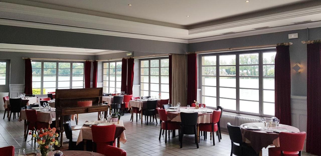 Hôtel Restaurant du Lac Combourg Exterior foto